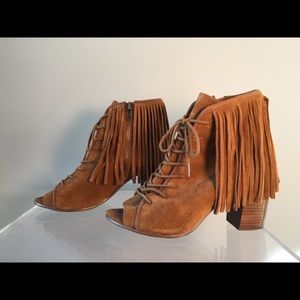 Newporte Fringe Lace-Up Booties (brown/tan)